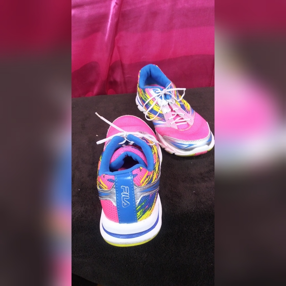 Colorful Fila Shoes - Picture 3 of 4